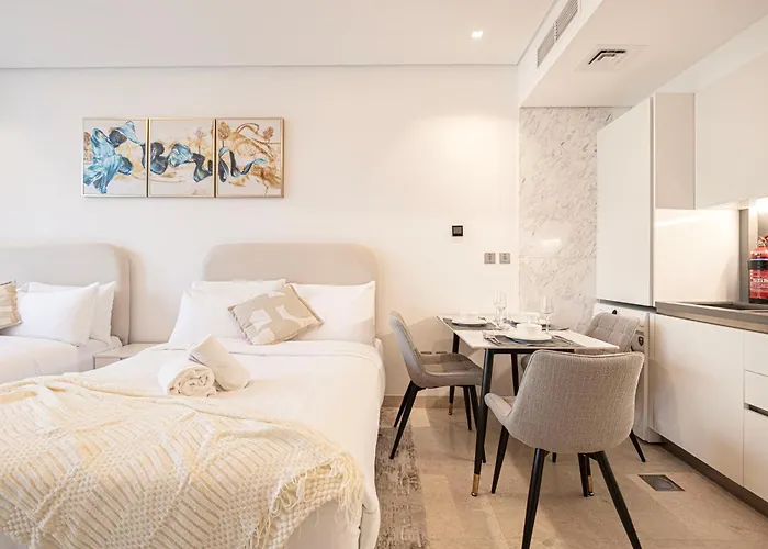 Outstanding New Studio With 2 Double Beds,In Downtown