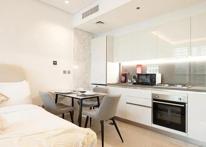 Outstanding New Studio With 2 Double Beds,In Downtown