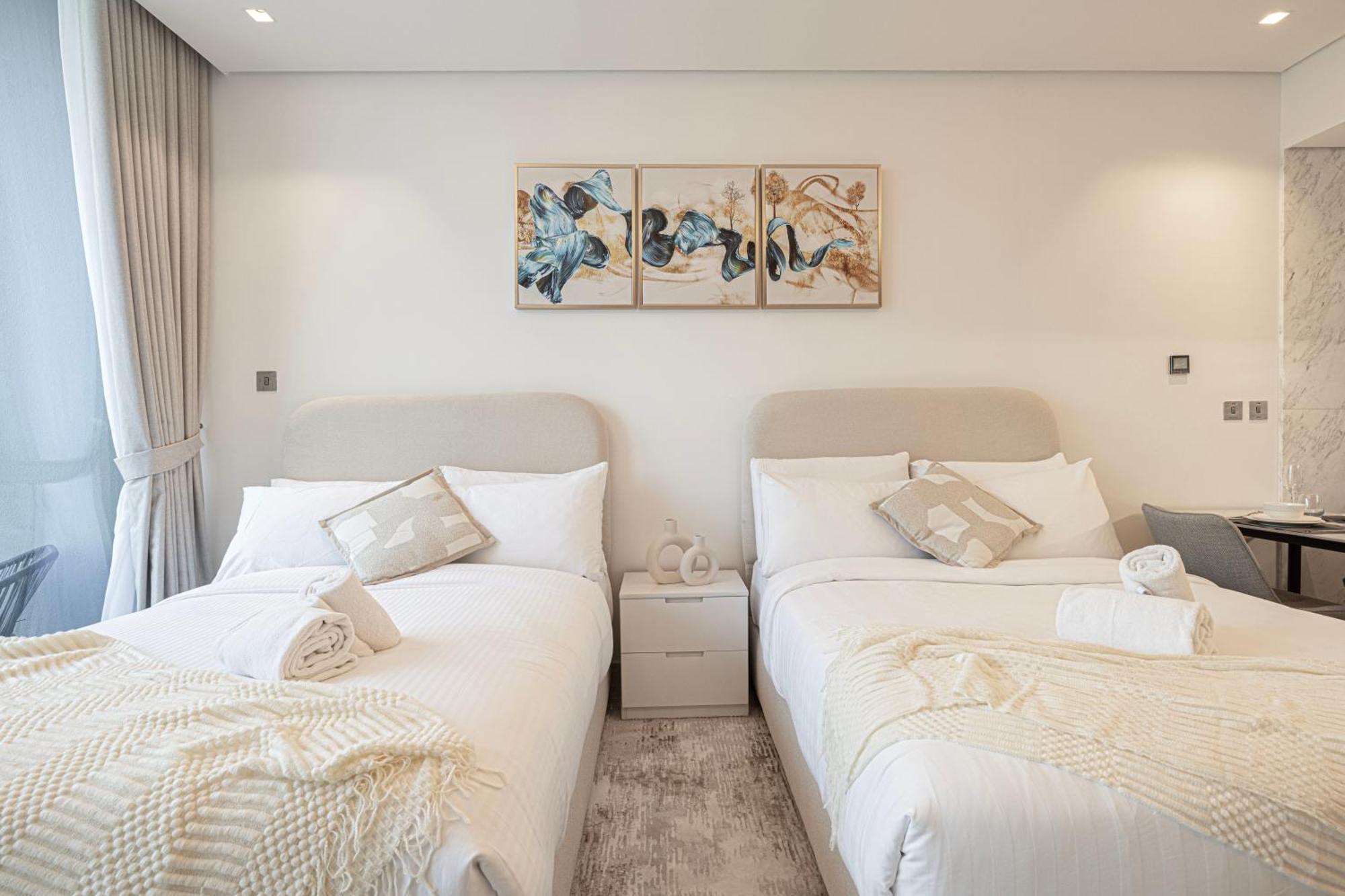 Outstanding New With 2 Double Beds,in Downtown Apartment *