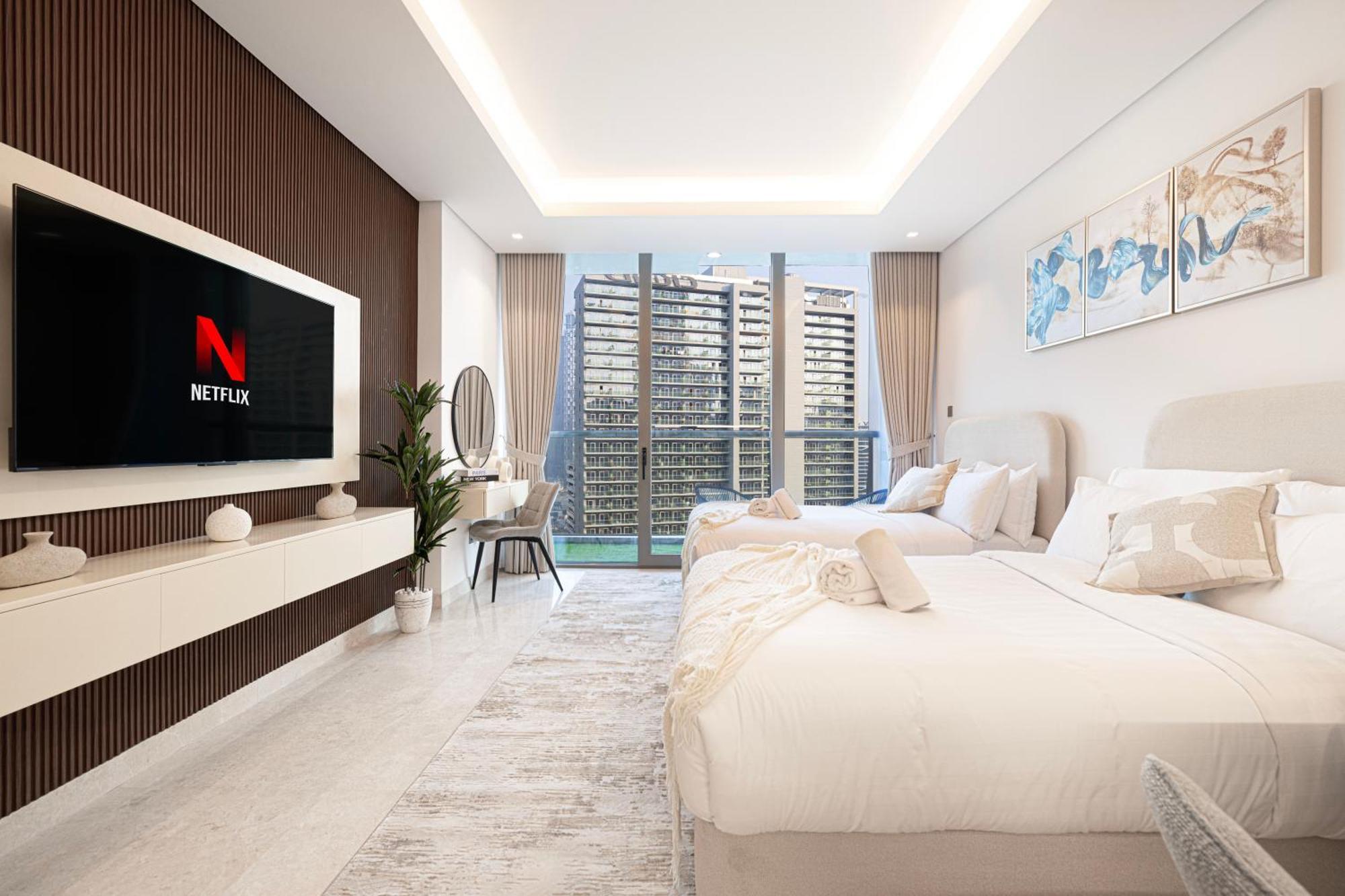 Outstanding New With 2 Double Beds,in Downtown Dubai