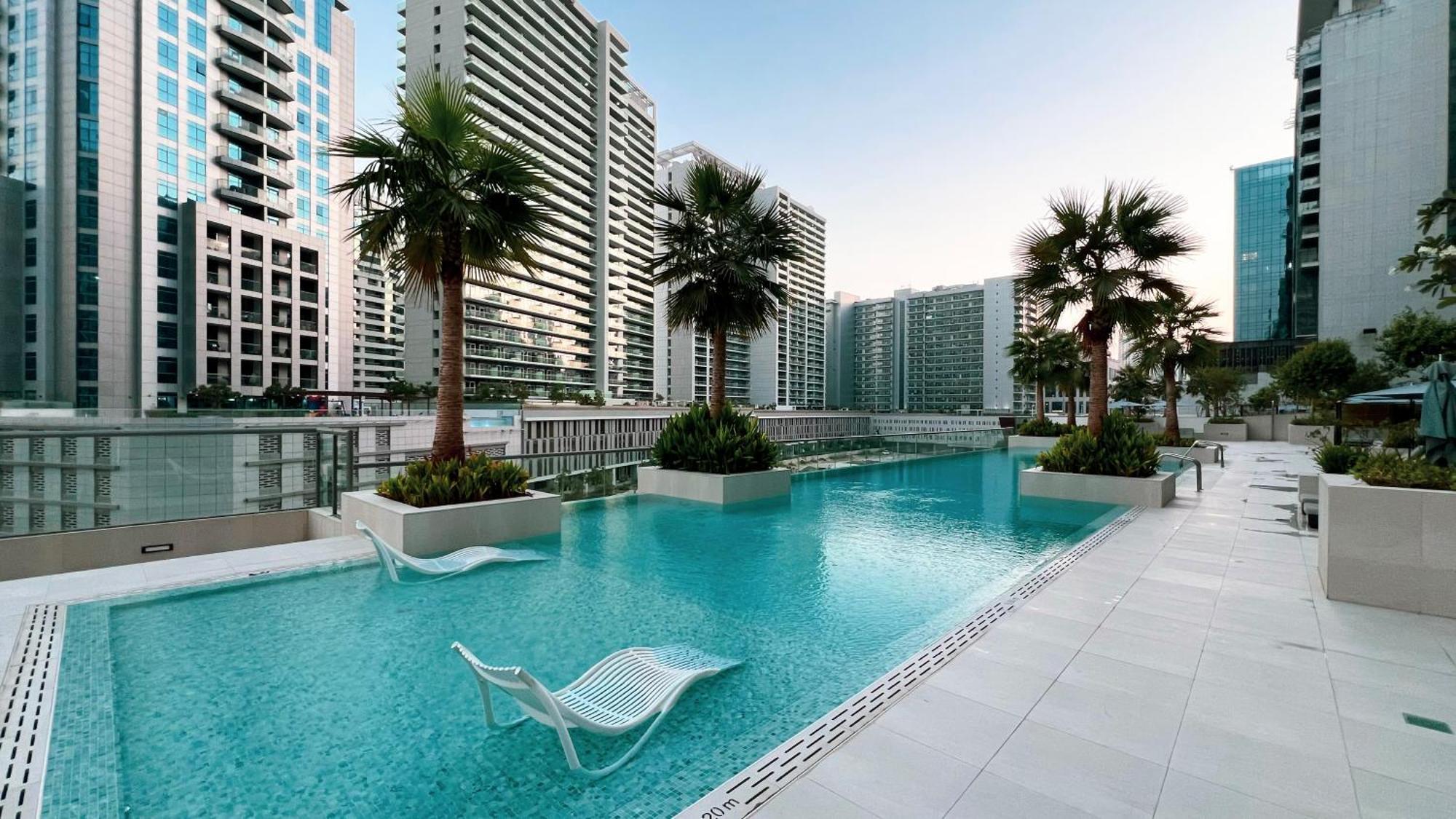 Outstanding New With 2 Double Beds,in Downtown