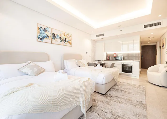 Outstanding New Studio With 2 Double Beds,In Downtown